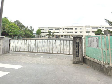 茅ヶ崎市立鶴嶺小学校の画像1