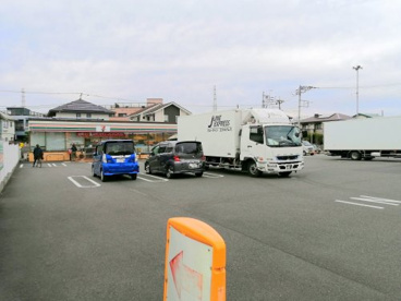 セブンイレブン 寒川駅前店の画像1
