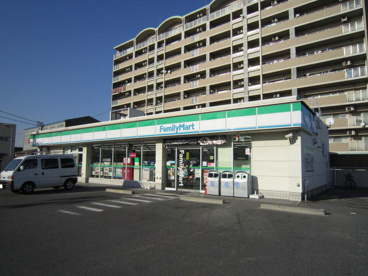 ファミリーマート 岡崎石工団地口店の画像1