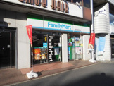 ファミリーマート 西京極駅前店