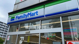 ファミリーマート黄金町駅前店
