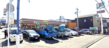 セブンイレブン 横浜日吉1丁目店の画像1
