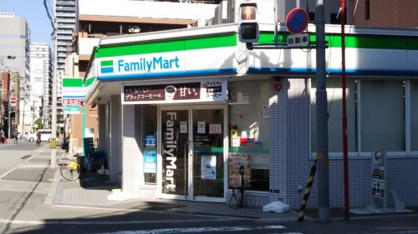 ファミリーマート 天満三丁目店の画像1