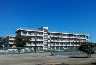 栗原中学校の画像1