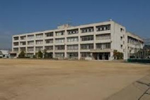 八尾市立亀井小学校