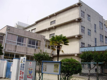 門真市立北巣本小学校の画像1