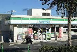 ファミリーマート 練馬高松一丁目店の画像1