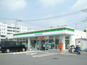 ファミリーマート 三郷かまくら店の画像1