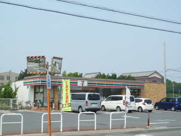 セブンイレブン 三郷公園前店の画像1