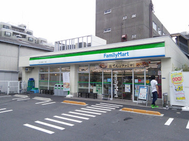 ファミリーマート 大田多摩川二丁目店の画像1