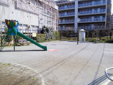 西三うぐいす児童公園の画像1