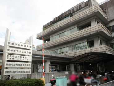 京都市山科図書館の画像1