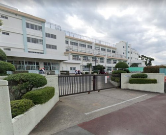 松が丘小学校の画像1