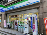 ファミリーマート中川駅前店