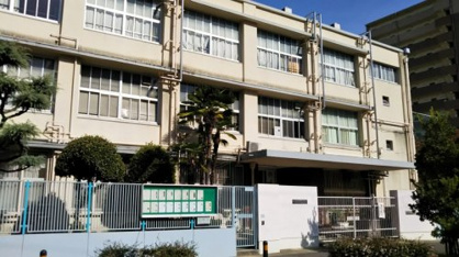 大阪市立豊崎中学校の画像1