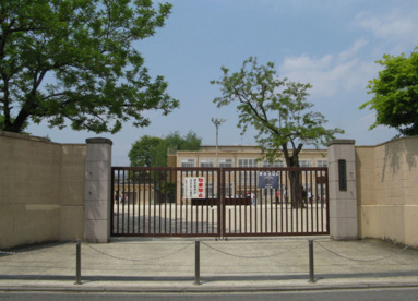 京都市立朱雀第四小学校の画像1