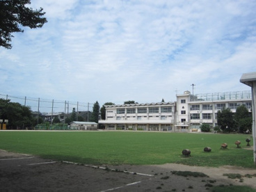 練馬区立 中村小学校の画像1