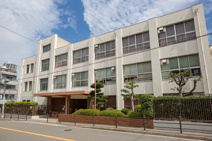 高津中学校