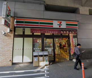 セブンイレブン JR鶴ヶ丘駅前店の画像1