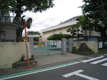 世田谷小学校の画像2