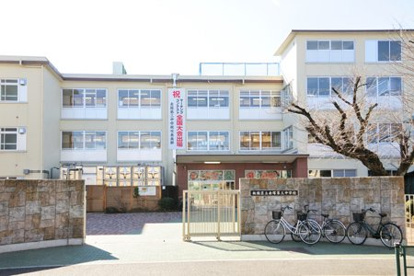 板橋区立赤塚第三中学校の画像1