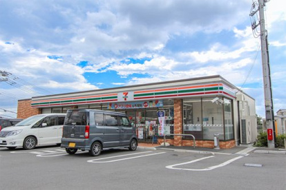 セブンイレブン 伊勢原笠窪店の画像1