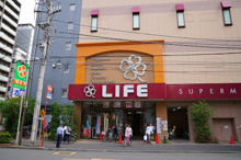 ライフ神田和泉町店