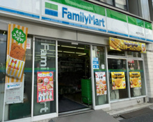 ファミリーマート 神田和泉町店