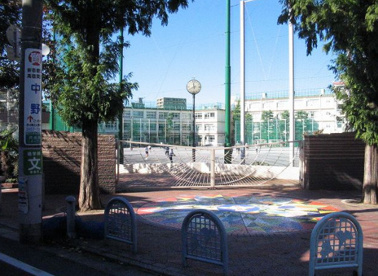 豊島区立道和中学校の画像1