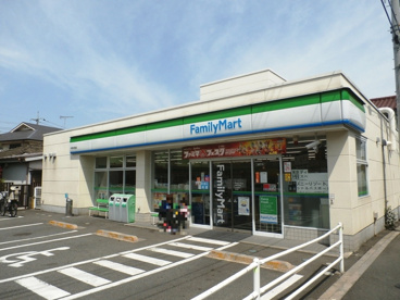 ファミリーマート 中野白鷺店の画像1