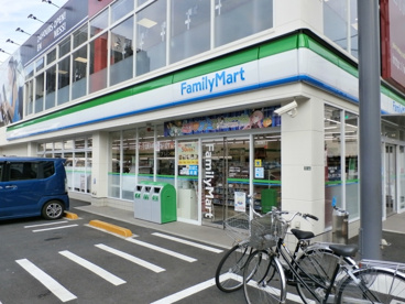 ファミリーマート 田無町三丁目店の画像1