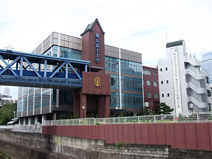 東京富士大学