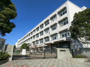 横浜市立鉄小学校の画像1