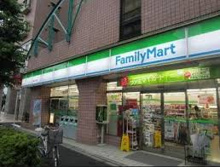 ファミリーマート 神田佐久間町店