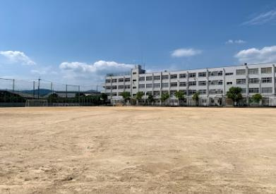 高槻市立川西中学校の画像1