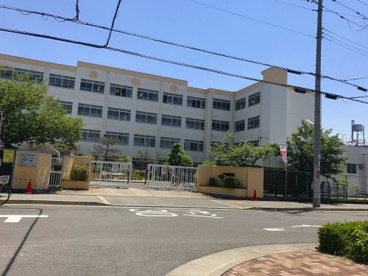 高槻市立丸橋小学校の画像1