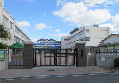 高槻市立高槻小学校の画像1