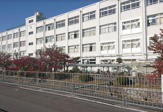 高槻市立芝生小学校