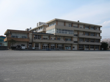 中川小学校の画像1