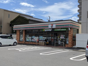 セブンイレブン 静岡二番町店の画像1