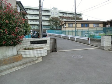横浜市立東鴨居中学校の画像1