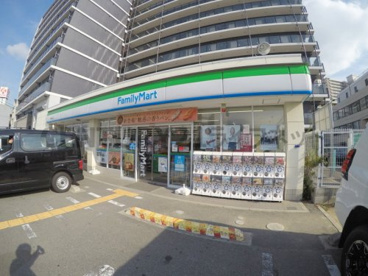ファミリーマート 福島海老江店の画像1