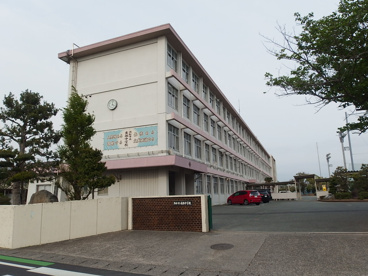 東部中学校の画像3