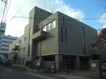 枚方市立蹉駝図書館の画像1