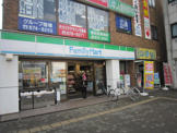 ファミリーマート牛久駅前店