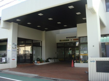 緑ヶ丘　図書館の画像1
