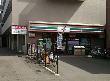 セブン-イレブン 横浜弘明寺口店の画像1