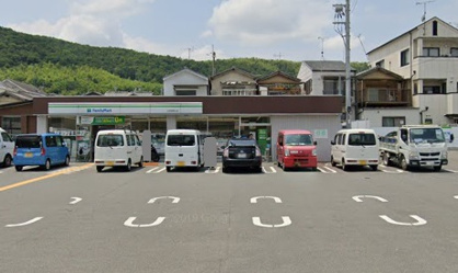 ファミリーマート山科西野山店の画像1