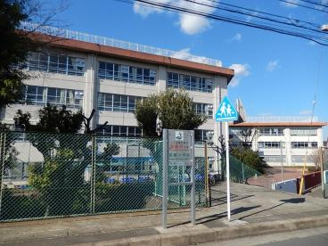 川崎市立長尾小学校の画像1