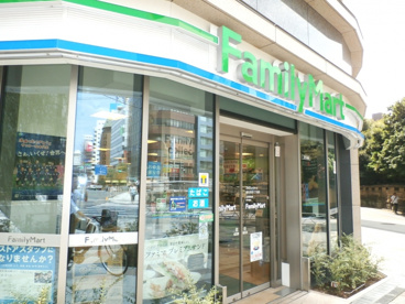 ファミリーマート 西五反田二丁目店の画像1